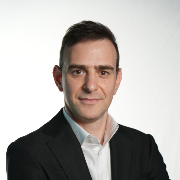 Shai Greenberg
        
